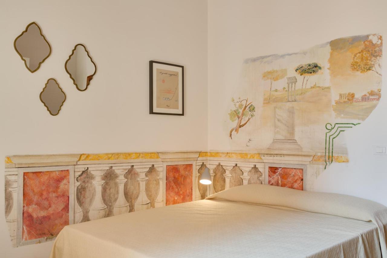 ROMAC Baullari Holiday Apartments in Campo de Fiori Esterno foto
