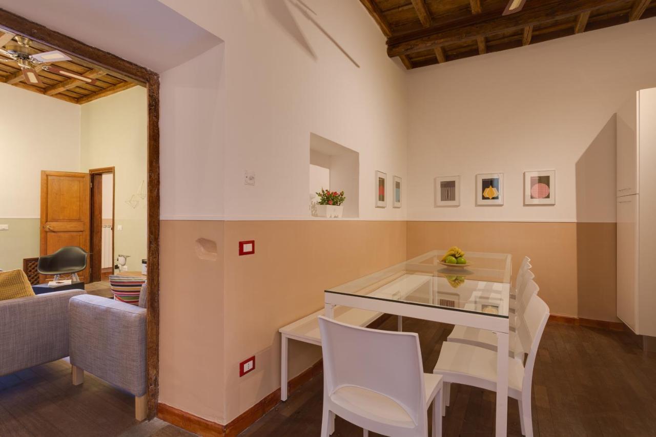 ROMAC Baullari Holiday Apartments in Campo de Fiori Esterno foto