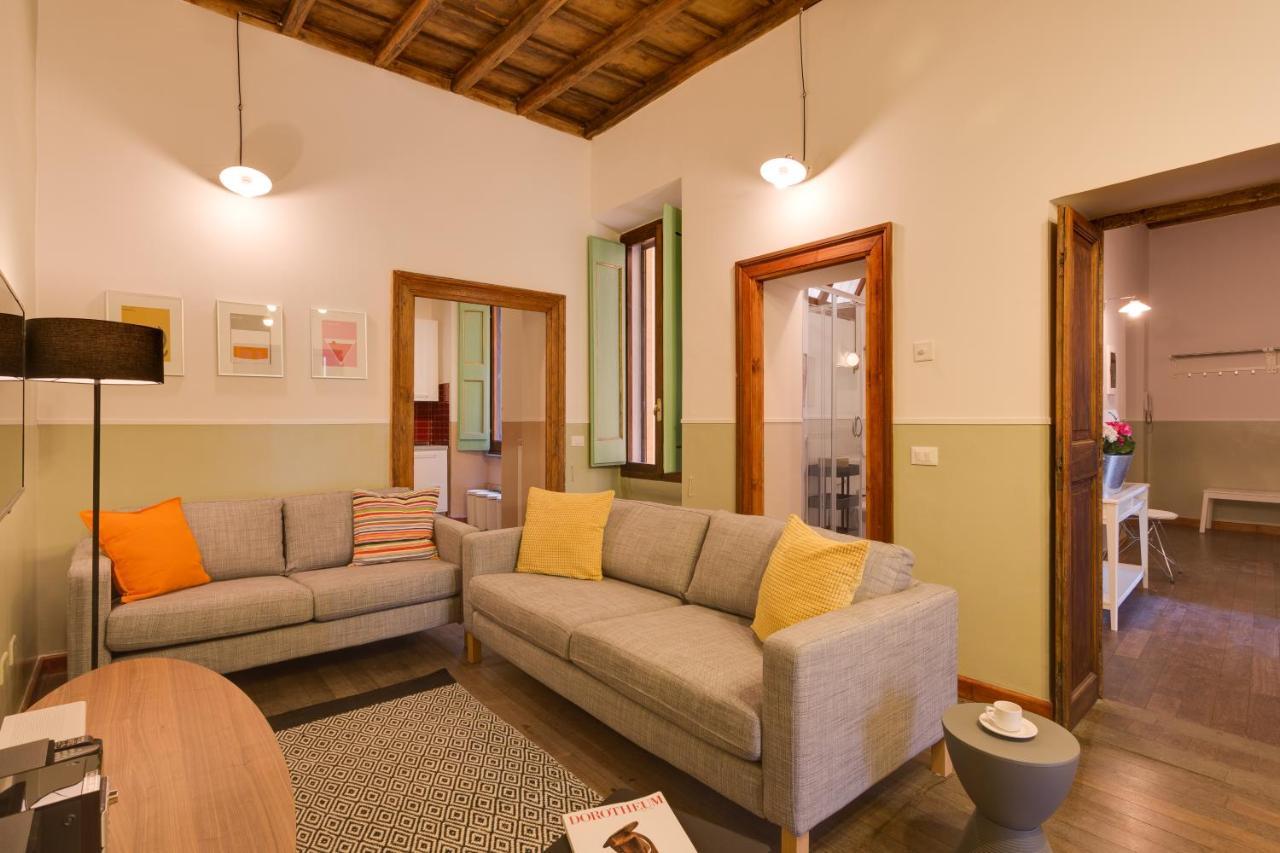 ROMAC Baullari Holiday Apartments in Campo de Fiori Esterno foto